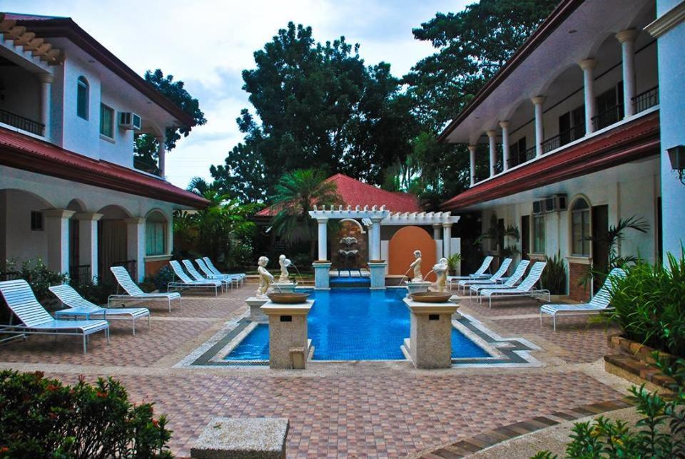 Palmas Del Mar Hotel Bacolod Exterior photo